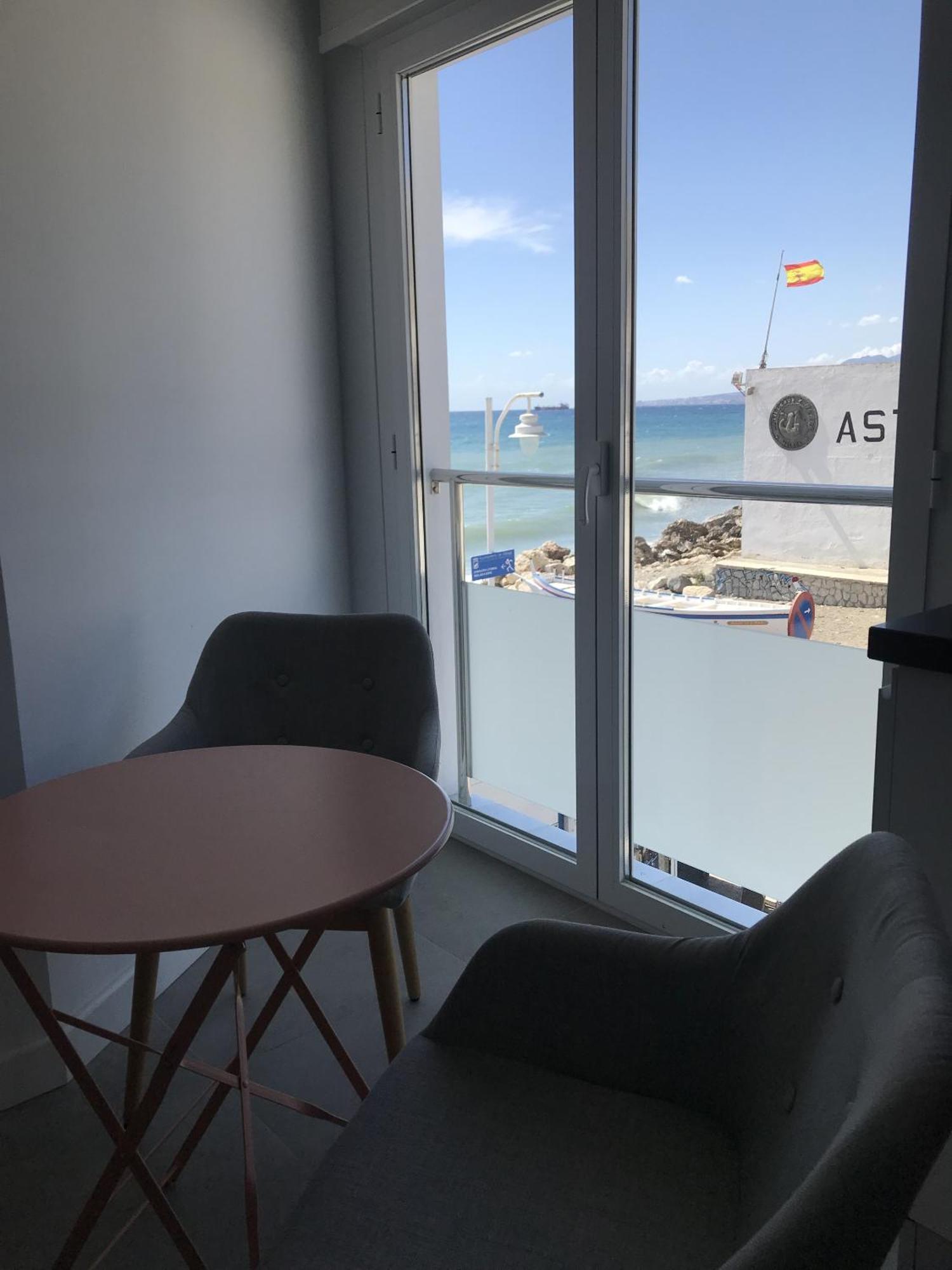 Apartments-Oilan11 - Estudios En Primera Linea De Playa Pedregalejo Malaga Pokój zdjęcie